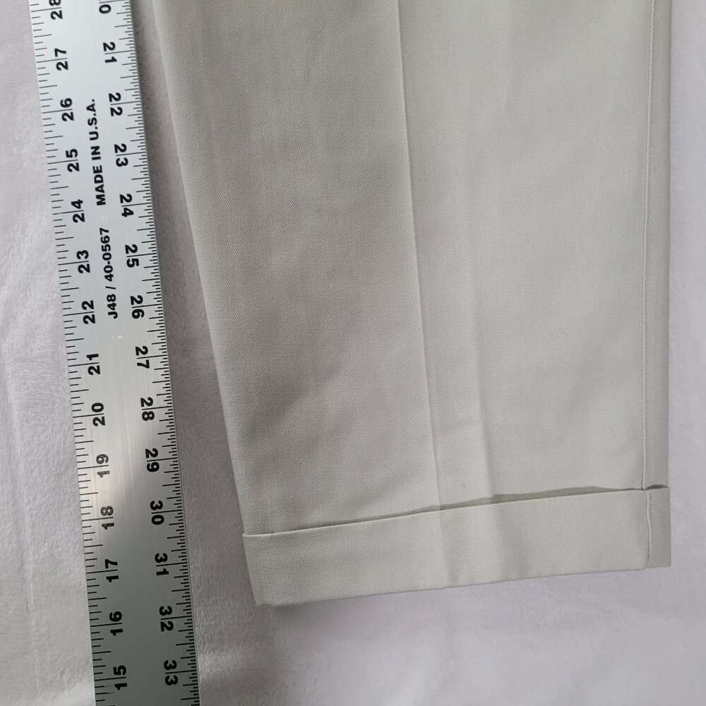 Dockers Men's Loose Khakis No Wrinkle Pleated Twill Pants W40 L32 NWT - Picture 8 of 13